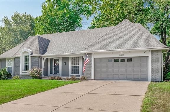 2nd image of 10306 Grant Ln