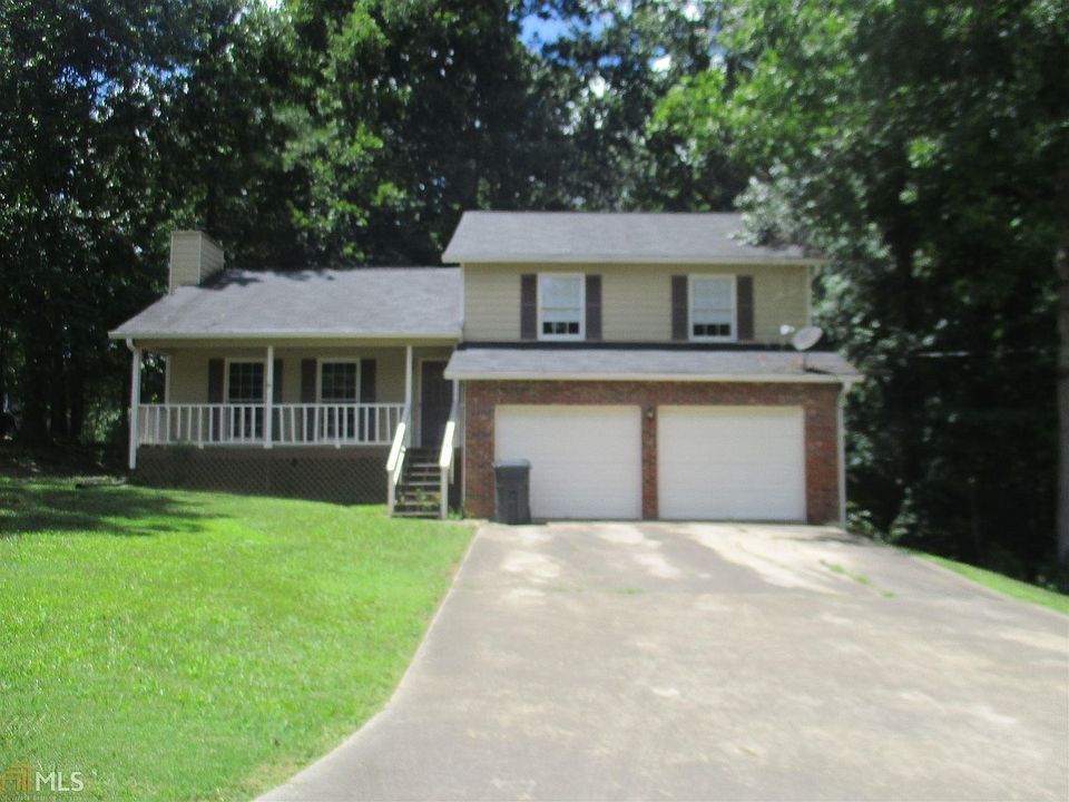 2nd image of 2020 Whitebluff Way