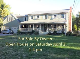 385 W Wrentham Rd, Cumberland, RI 02864