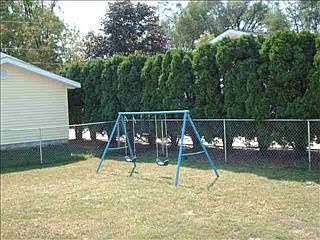 5th image of 640 Grand Blvd