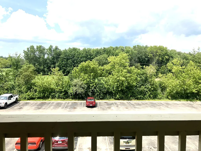 Windsor Place Apartments — Photo 74