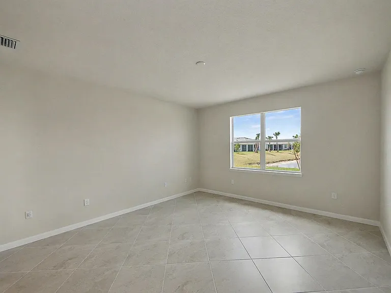 14172 SW Incarnadine Ln — Photo 7
