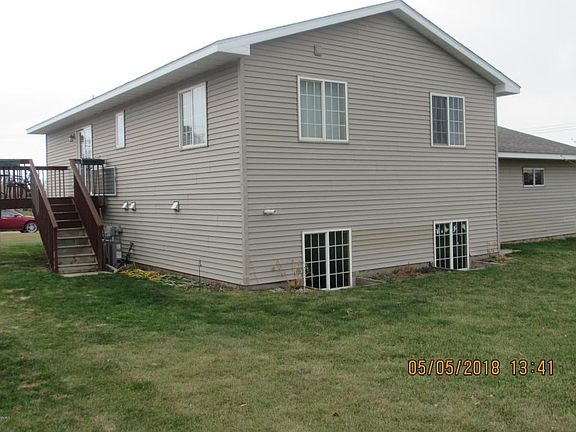 4th image of 202 2nd St