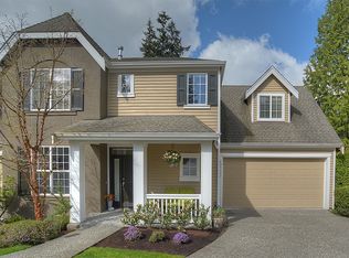 6427 SE Cougar Mountain Way, Bellevue, WA 98006