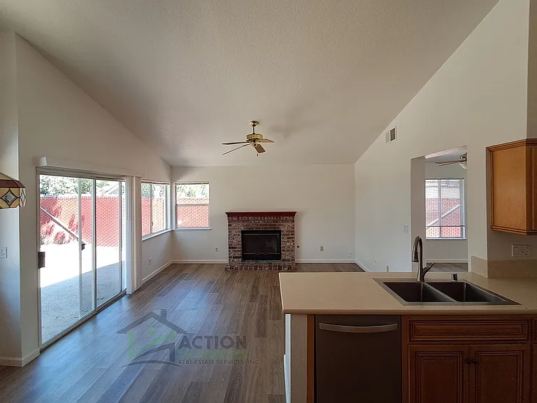 3835 Hunters Glen Pl — Photo 19