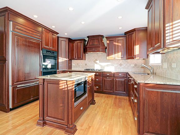 4th image of 2250 Allegany Dr