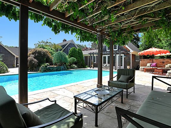 5th image of 185 Wiggins Ln