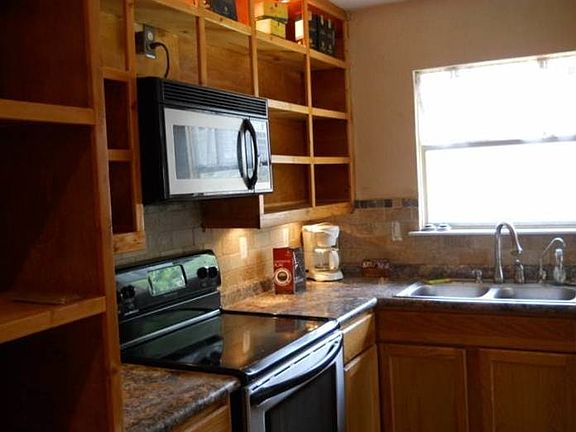 5th image of 1507 McCarthy Ave