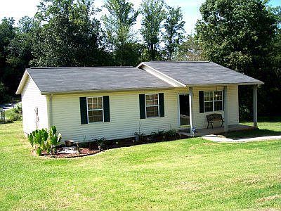 1st image of 32 Dudley Ave