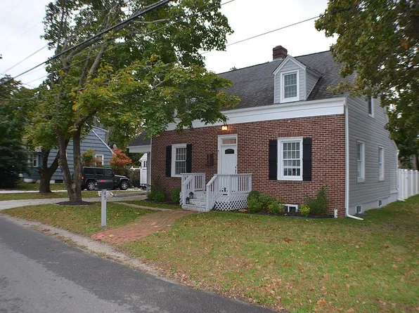 45 Locker St, Beachwood, NJ 08722