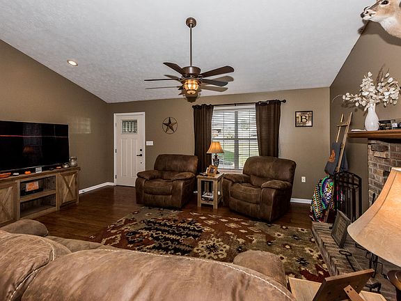 4th image of 335 Lavista Dr