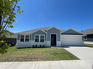 4475 W Glacier St, Fayetteville, AR 72704