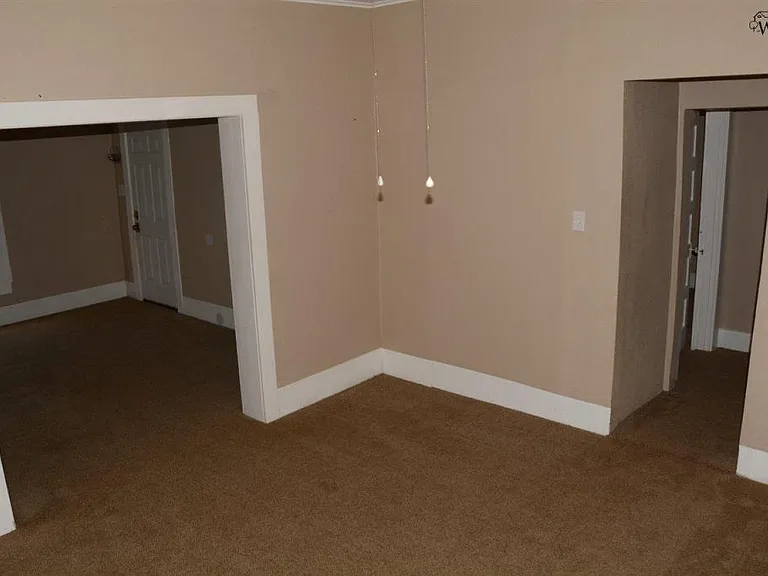 2514 Buchanan St — Photo 2