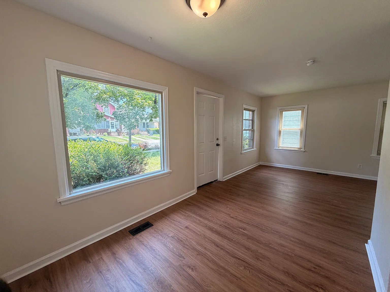 2 bed, 726 sqft, $1,100 — Photo 4