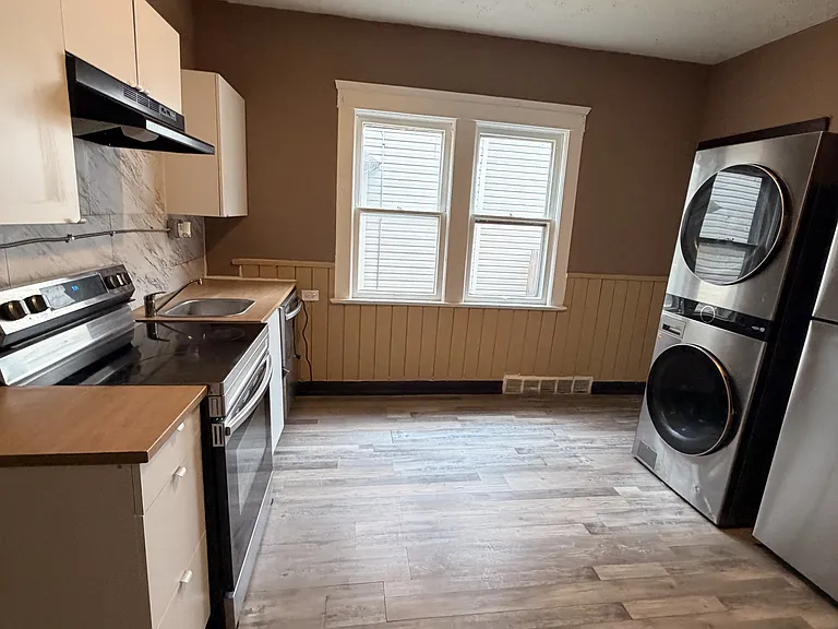 3802 Poe Avenue - Downstairs — Photo 6