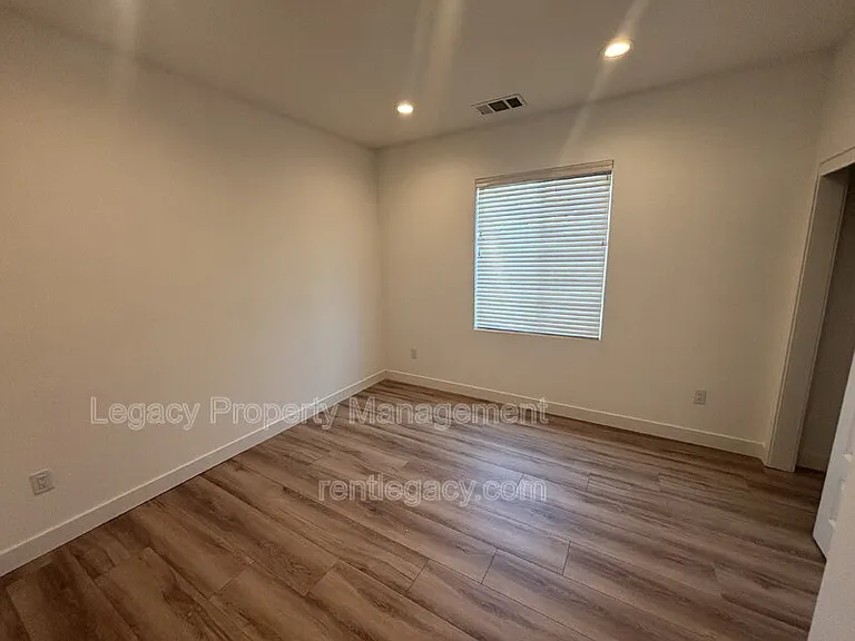 3568 Troy Dalton St — Photo 14