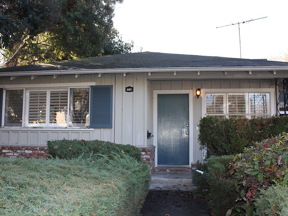 1st image of 441 Laurel St