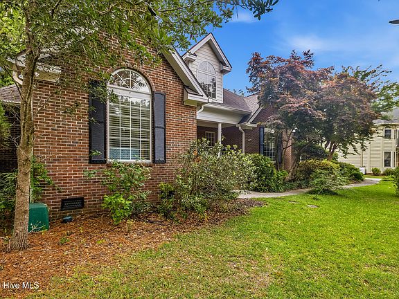 3rd image of 5712 Ruxton Way
