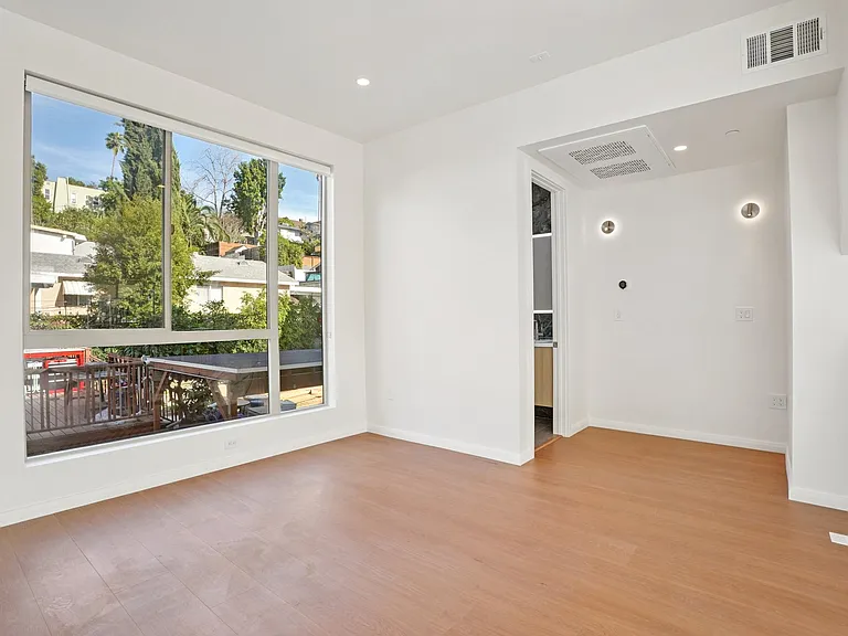 6162 Oak Crest Way #6162 — Photo 7
