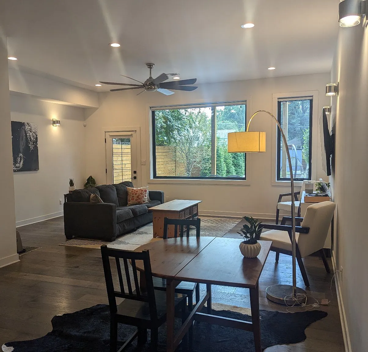 3 bed, 2.5 bath, 1968 sqft, $3,150 — Photo 4