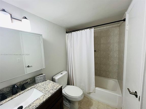 3rd image of 90 Edgewater Dr APT 110