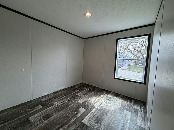 5th image of 2525 County Line Rd #98
