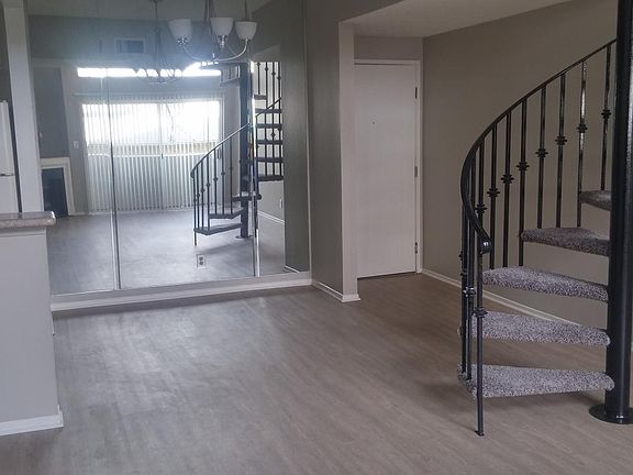 2nd image of 4211 Laurel Canyon Blvd APT 211