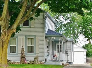 615 N 4th St, Manitowoc, WI 54220