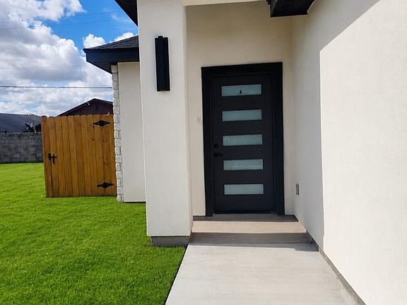 2nd image of 3550 De Los Reyes Dr