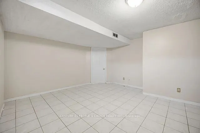 5723 Riverside Pl #BASEMENT — Photo 18