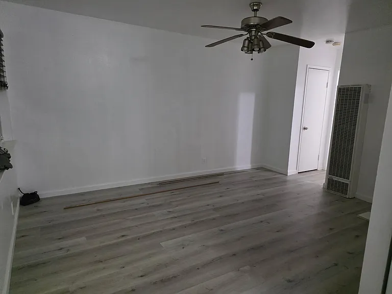 254 Pamela Ave #4 — Photo 1