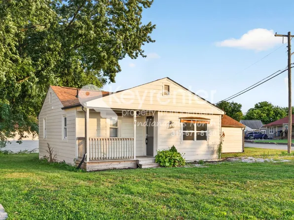 10 Locust Dr, Plainfield, IN 46168