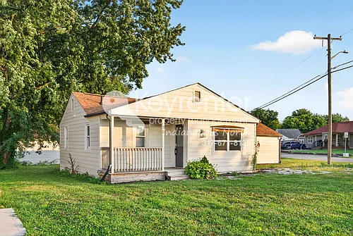 10 Locust Dr Photo 1