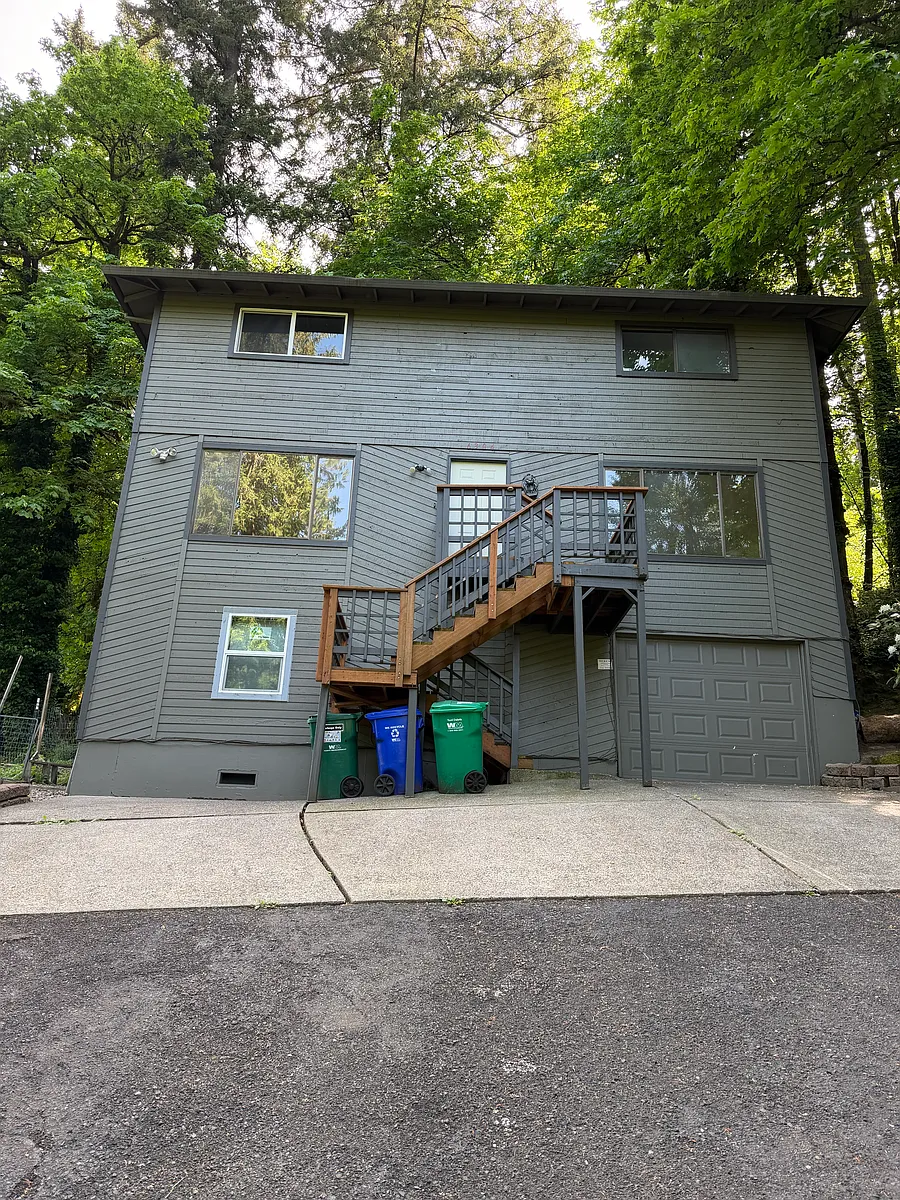 Building Photo - SE Wildlife Estates Dr