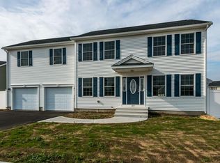 257 Naismith St, Springfield, MA 01104