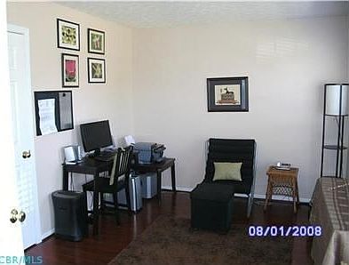 4th image of 2915 Jamestown Dr