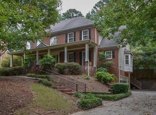 32 Oakwood Hills Dr, Suwanee, GA 30024