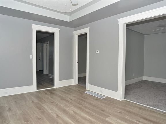 4th image of 3197 W 95th St