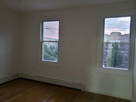 4th image of 21-35 71st St #2