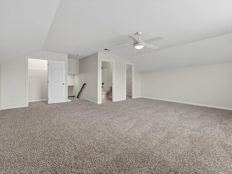 513 Wingfield Ct — Photo 34