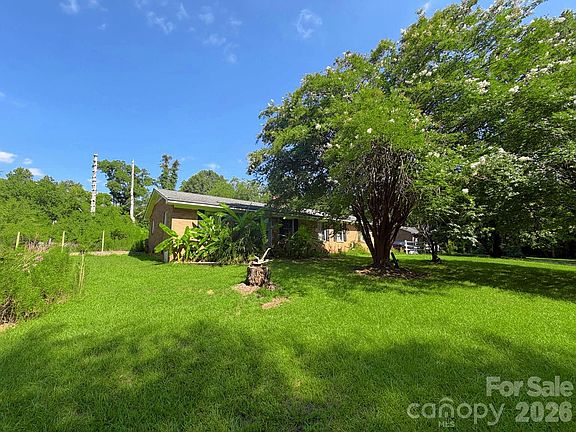 3rd image of 10322 Blair Rd