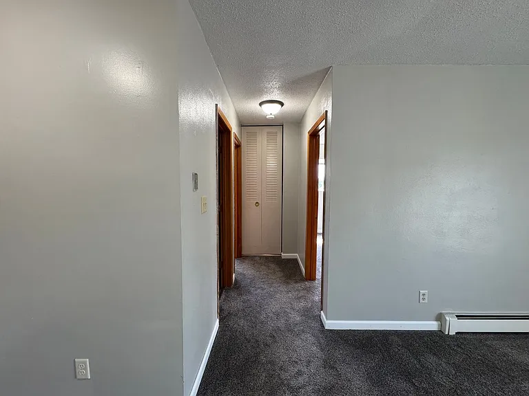 118 E Phillip Ave — Photo 5