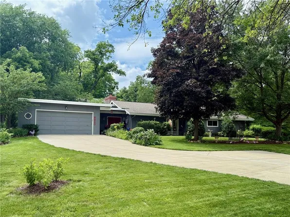 9820 State Line Rd, Leawood, KS 66206