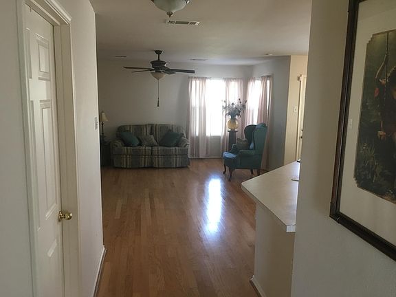 4th image of 5311 Nautilus Ln