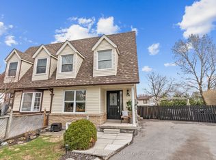 1261 Ludlow Ct, Oshawa, ON L1G 7K5
