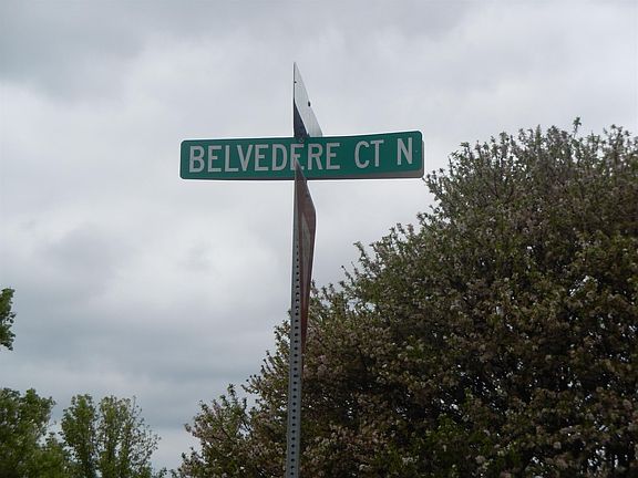 5th image of 364 Belvedere Ct N