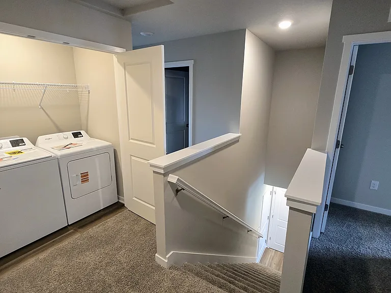 523 Kinley Dr #1 — Photo 20