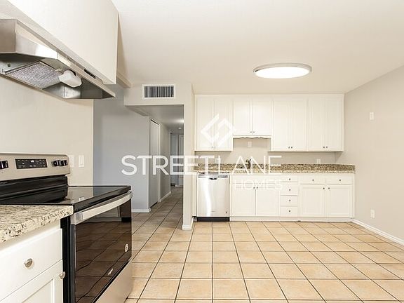 3rd image of 12639 N 30th Dr