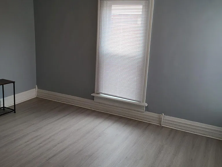 169 E Duncan St — Photo 13
