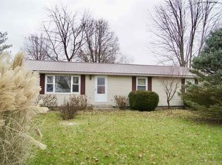 524 N Franklin St, Mentone, IN